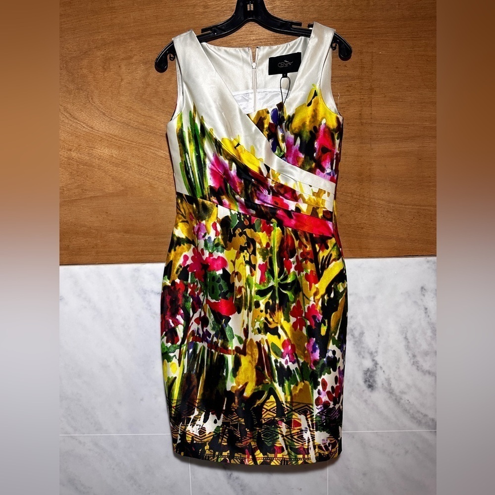 Cenia  dress  flower sleeveless size 4